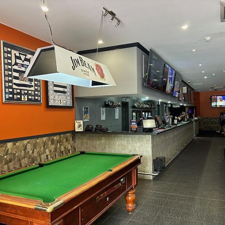 Frontier Hotel Даруин Екстериор снимка