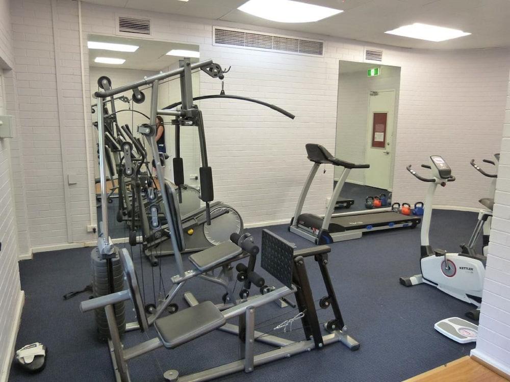 Frontier Hotel Даруин Екстериор снимка