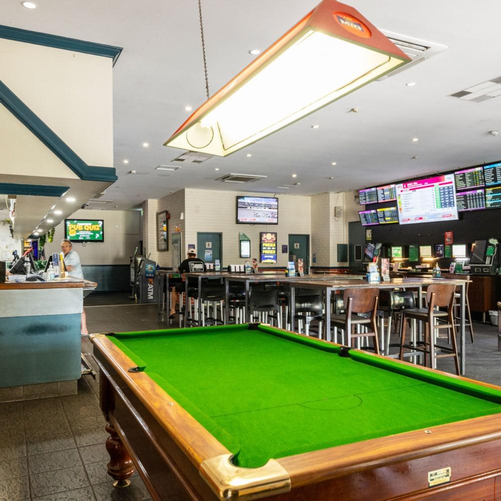 Frontier Hotel Даруин Екстериор снимка