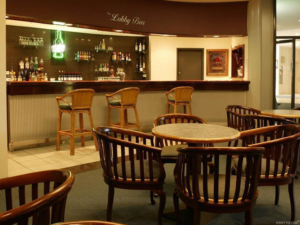 Frontier Hotel Даруин Екстериор снимка