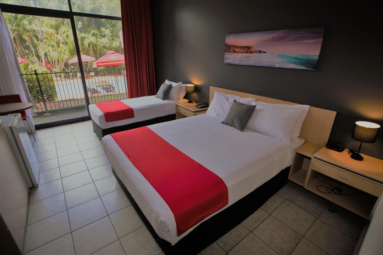 Frontier Hotel Даруин Екстериор снимка