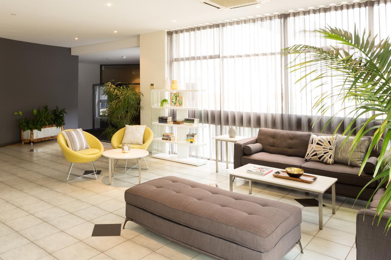 Frontier Hotel Даруин Екстериор снимка