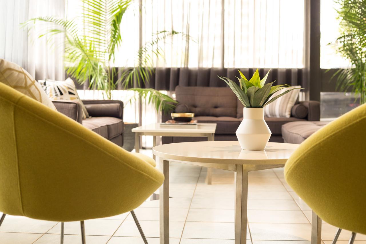 Frontier Hotel Даруин Екстериор снимка