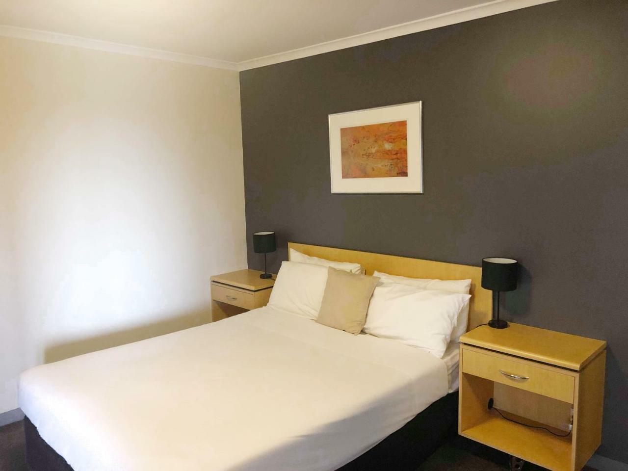 Frontier Hotel Даруин Екстериор снимка